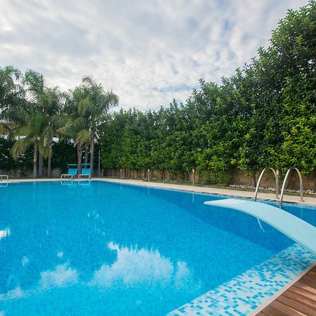 Villa Antonella Монополи Екстериор снимка